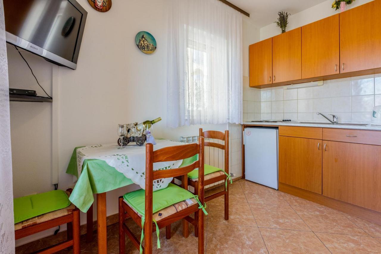Apartments Marissimo Crikvenica Buitenkant foto